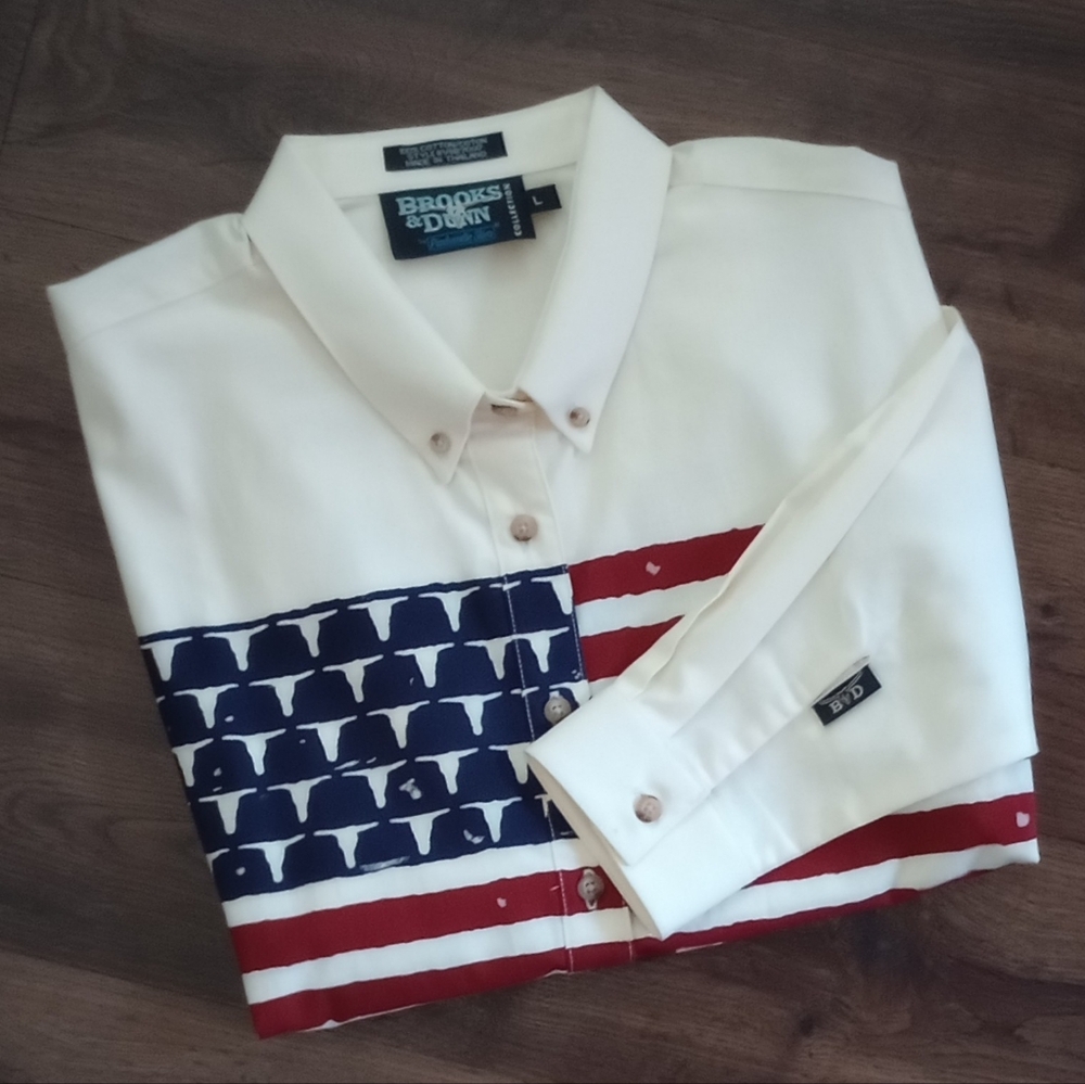 Brooks & Dunn Panhandle Slim LS Shirt American Flag w/Cowhead Pattern, Size L